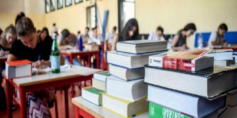 MATURITA’ 2019: L’ORALE DIVENTA UN QUIZZONE CON LE BUSTE COME IN TV