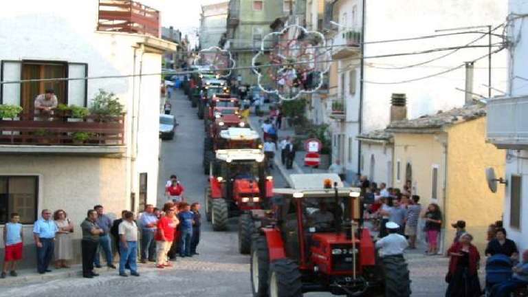 A CARLANTINO FESTA DEGLI AGRICOLTORI E FESTA DEGLI EMIGRANTI