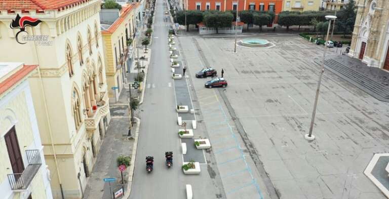 CARABINIERI SALVANO UN’UTENTE DELLA STRADA COLTO DA UN MALORE IMPROVVISO