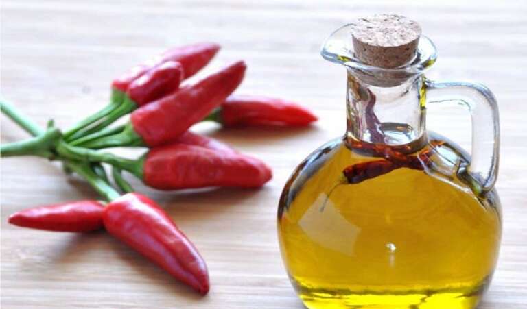 OLIO AROMATIZZATO CON PEPERONCINO (DIAULICCHJ’) NELL’ATLANTE DEI PRODOTTI TRADIZIONALI DELLA PUGLIA