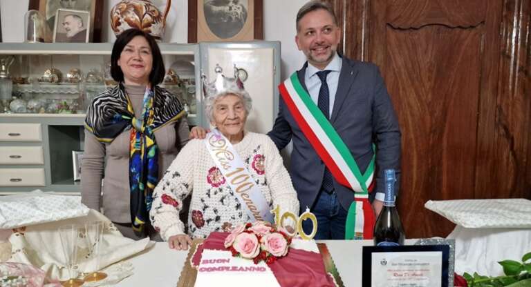 SAN NICANDRO, NUOVA CENTENARIA: ROSA DI ARESTE SPEGNE 100 CANDELINE