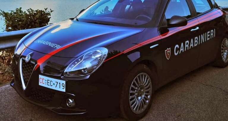 CONTROLLO DEI CARABINIERI PER RUMORI MOLESTI E CORSE DI VELOCITA’ NEL CENTRO CITTADINO